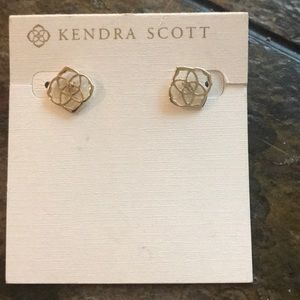 Jewelry - Kendra Scott studs gold Jewelry - Kendra Scott studs gold
